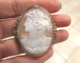 Cameo Brooch/Pin- 10k Yellow Gold-Hand Carved Shell Cameo- Filigree-vintage/Antique- 1920s-10.2gr- a True Antique.