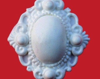 Jeweled Lace Mold - Vintage 2