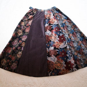 Vintage Velvet Skirt - Century Boston - size 8 - Four gorgeous patterns in vertical panels with black trim - excellent vintage condition