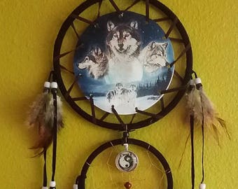 Large 27" Handmade Native American Design WOLF DREAMCATCHER With Yin Yang Wolf Spirit Amulet or Native American, Dream Catcher