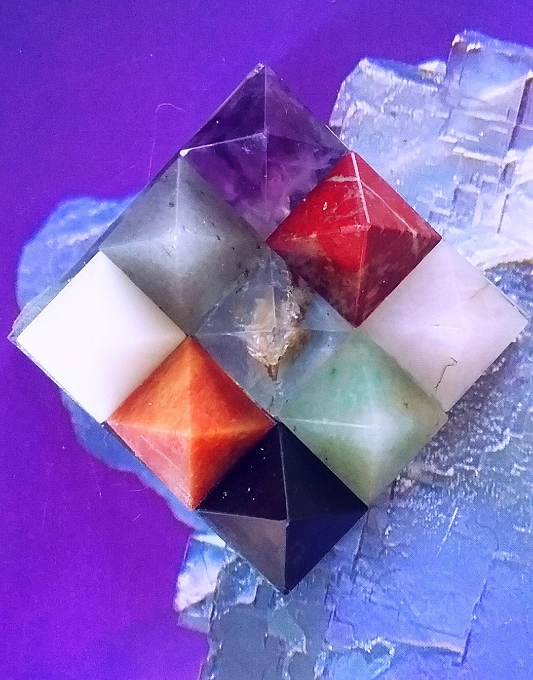 CHAKRA Crystal VASTU PYRAMID Grid, Chakra Crystal 9 Pyramid Energy ...