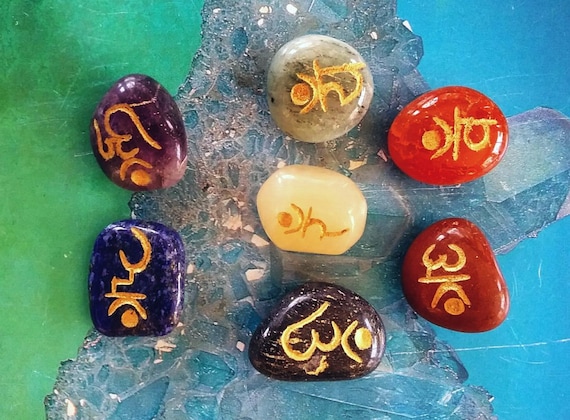 7 Chakra Crystal Set: Gold Engraved Reiki Stones with Pouch