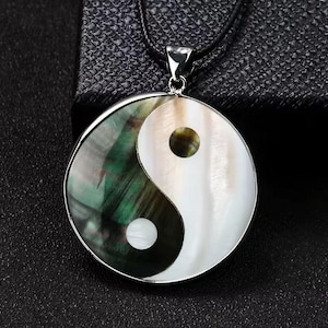 Ciondolo Yin Yang: collana in madreperla con mandala del Fiore della Vita, geometria sacra