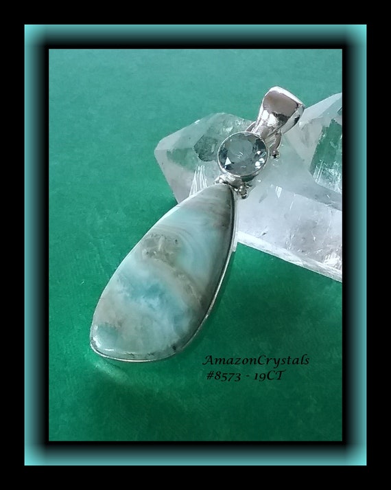 ARAGONITE Pendant,19 Carat Sterling Silver AUSTRIAN Green ARAGONITE Necklace With Blue Topaz