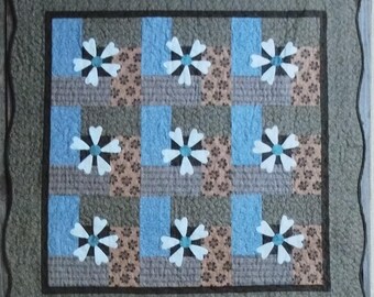 Latte Blossom pattern for an appliquéd wall hanging quilt from Gail Pan Designs #G077 (2008)  K6106
