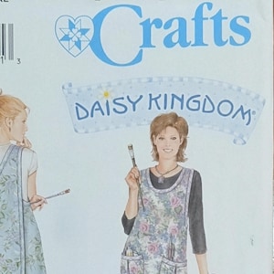 Simplicity 5201 Misses&#39; Long cross-back Apron pattern in 2 lengths by Daisy Kingdom  UNCUT FF (2004)  K5551