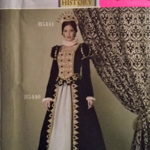 Renaissance Royalty costume pattern - top, skirt, lace ruff, cuffs in Misses' sizes Butterick 5440 UNCUT & FF (2009)  K2288