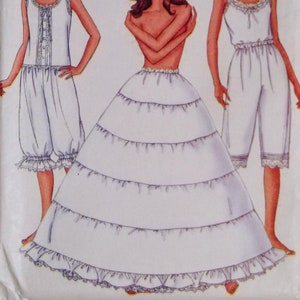 Butterick 6884  Misses&#39; Pullover Camisole, below mid-knee Pantaloons & evening length Hoop Petticoat pattern UNCUT FF (2001)  K4959