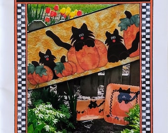 Pumpkin Patch pattern for a Halloween table runner quilt designed by Joanie Wilkin for Rabbit Run (2005)  K5757