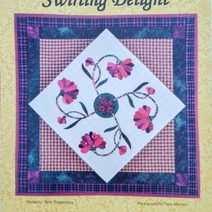Swirling Delight pattern for a wallhanging quilt from the Thru Grandmother&#39;s Window series from Piece O&#39; Cake Designs (1996)  K5415