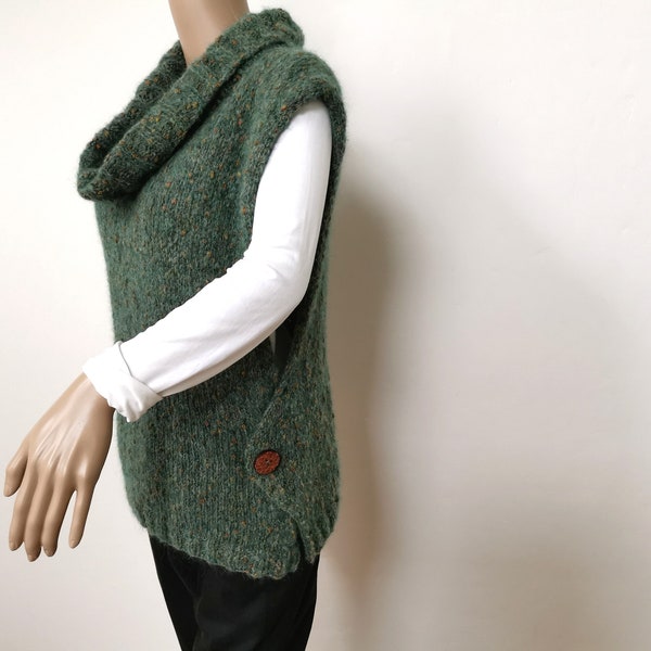 Knitting pattern vest, women slipover easy pattern, sleeveless sweater ladies with big cowl - Vest Fluffy