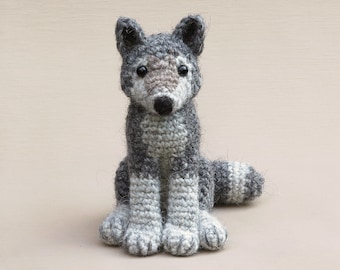 Crochet pattern for Woolfie, realistic crochet wolf amigurumi - Instant download PDF File