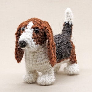 Patrón de crochet para Sjuffel, perro Basset Hound realista amigurumi - Descarga instantánea en archivo PDF