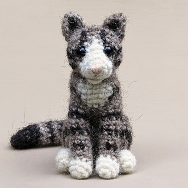 Crochet pattern for Balthazar, realistic crochet cat amigurumi - Instant download PDF File