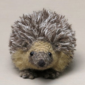 Crochet pattern for realistic crochet hedgehog amigurumi Instant download PDF File image 3