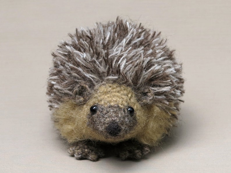 Crochet pattern for realistic crochet hedgehog amigurumi Instant download PDF File image 3