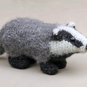 Crochet pattern for realistic crochet badger amigurumi - Instant download PDF File