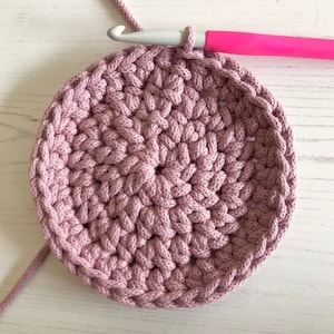 Small Hanging Basket Crochet Pattern, instant digital download image 3
