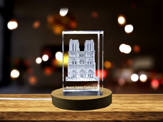 Notre Dame Cathedral 3D Crystal | Engraved Landmark Souvenir