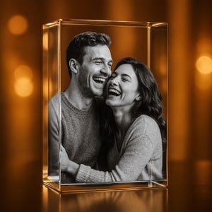 Couple Personalized 3D Holographic Photo ( Wedding Gift, Memorial, Mother&#39;s Day, Valentine&#39;s, Christmas, Personalized Anniversary Gift)