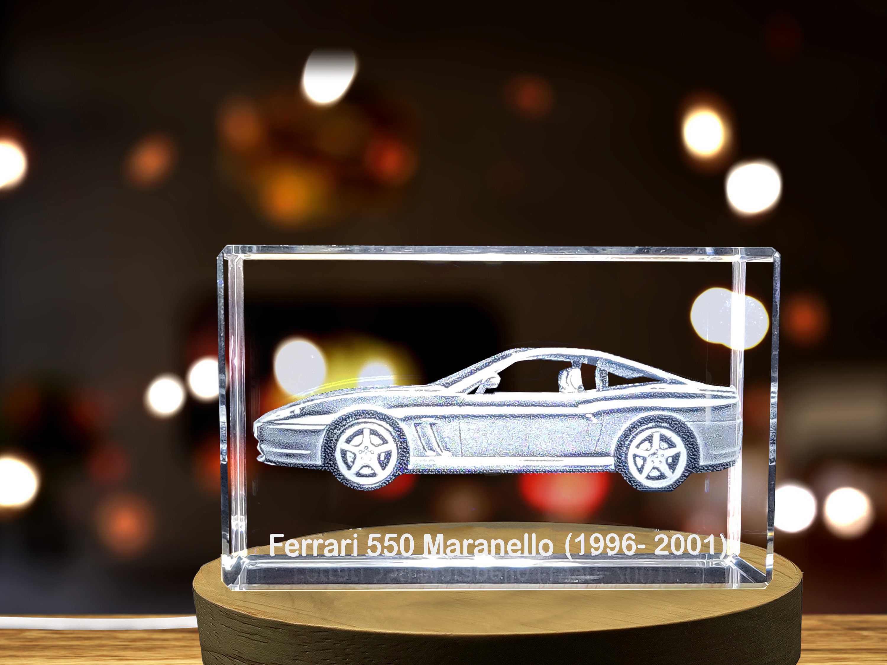 跳ね馬を解き放つ: フェラーリ 550 マラネロ (1996 ～ 2001) - 3D 彫刻