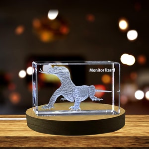 Graceful Monitor Lizard Crystal Carvings | Exquisite Gems Etched with Reptilian Sentinels