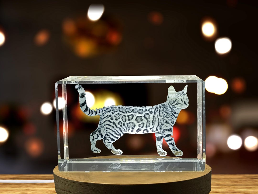 3D Crystal Bengal Cat Statue - Laser Engraved Collectible With LED