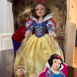 Disney Snow White 2003 Porcelain Keepsake Doll – BRASS KEY Collectibles 16&quot; Classic Collection – NEW in Box very rare, limited edition