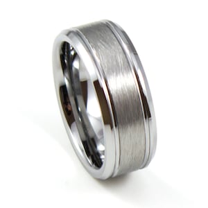Beautiful Men&#39;s Tungsten Wedding Band, Brushed Center Mens Ring, Comfort Fit Tungsten Carbide Wedding Band, Beveled Edges Mens Ring