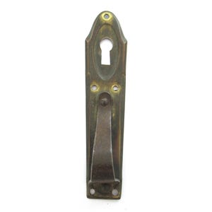 Vintage brass drawer pull. Restoration hardware. #7D7G1EK3