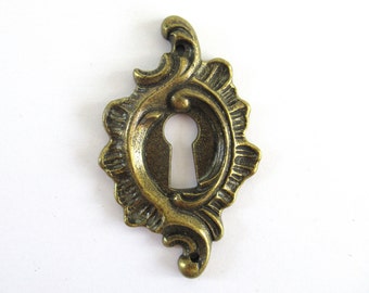 Vintage Brass Plated Keyhole Cover, Escutcheon #70CG10K4