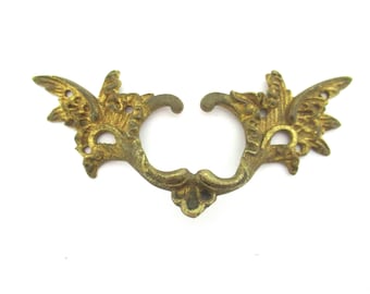 Antique ornate cabinet pull -  brass drawer handle with leaves. #8A4G21K12