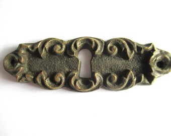 Vintage brass escutcheon, keyhole cover, Victorian style. #7DCG32K67