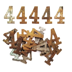ONE Antique Four, Numero 4, autentico Shabby Brass Numero Quattro. Numero della stanza / Numero del tavolo #6A9G4K7