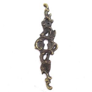 Antique brass keyhole cover, escutcheon, key hole plate. Restoration hardware. #7D7G1EK3