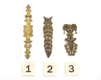 Authentic Antique embellishment, Escutcheon. #7D6G59KE