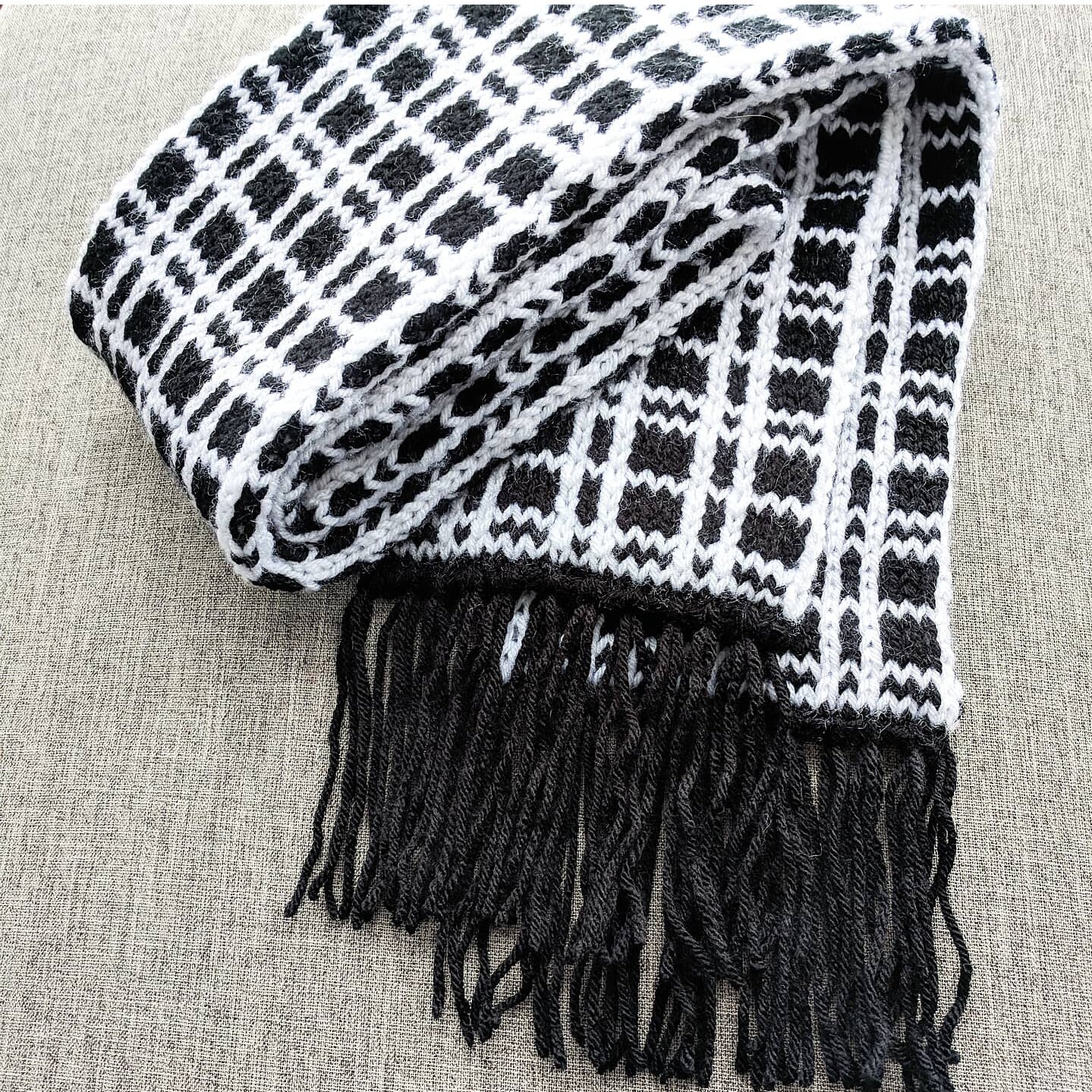 PATTERN: Tartan Plaid Scarf | Stranded Fair Isle Open Ended KNIT