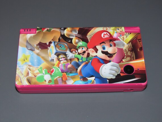 Nintendo DSi System Black with Super Mario Game! Works Great!