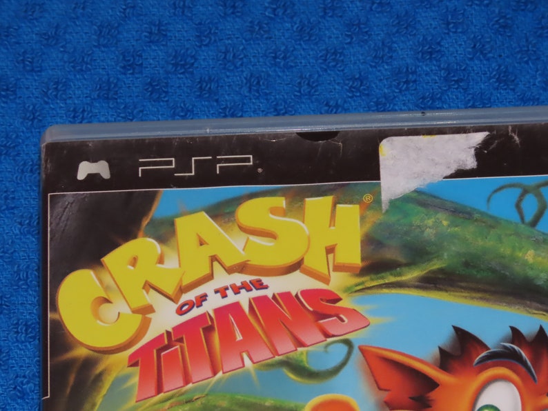 Crash Bandicoot Sony PSP Video Game Complete with Game, Case and Manual image 4