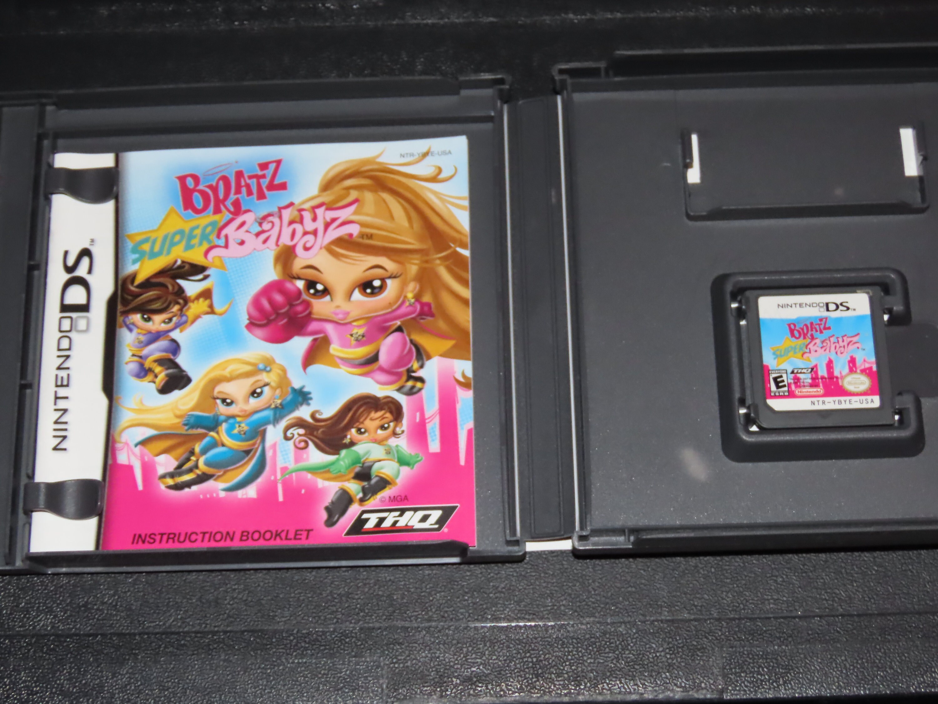 Bratz Super Babyz Nintendo DS Video Game Complete With Game, Case