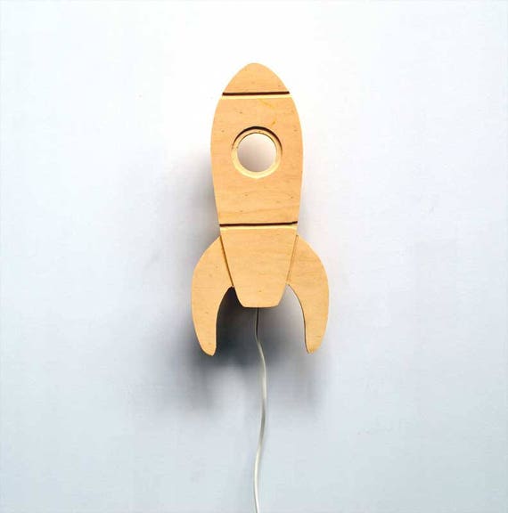 Rocket wall light outlet