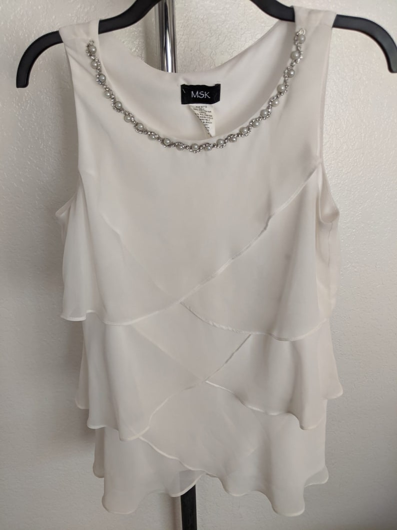 Vintage Multiple Colors Large and Medium Sleeveless Button Up and Tunic Collar Women’s Blouses/ Shirts, various colors, in great condition image 2
