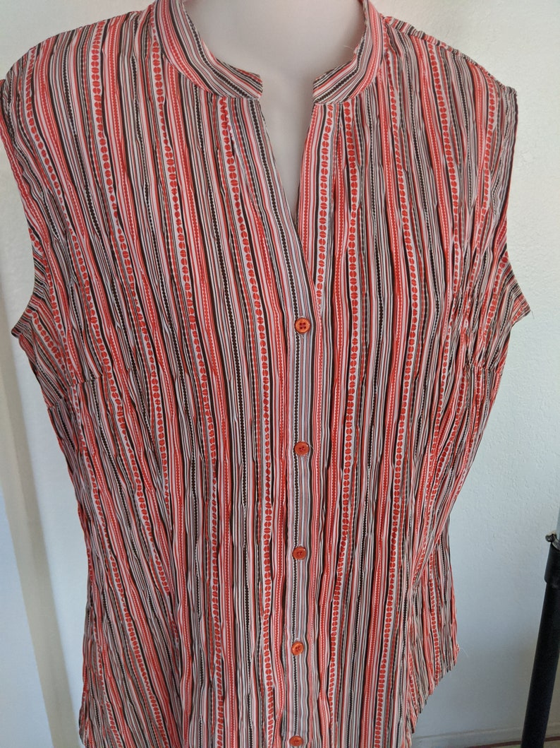 Vintage Multiple Colors Large and Medium Sleeveless Button Up and Tunic Collar Women’s Blouses/ Shirts, various colors, in great condition image 3