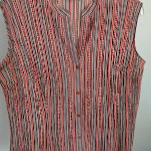 Vintage Multiple Colors Large and Medium Sleeveless Button Up and Tunic Collar Women’s Blouses/ Shirts, various colors, in great condition image 4