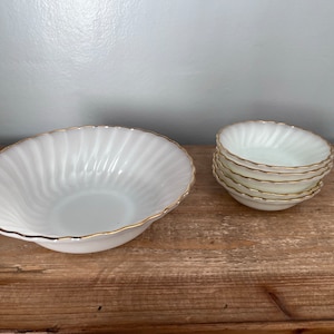 Anchor Hocking milk glass swirl pattern bowls