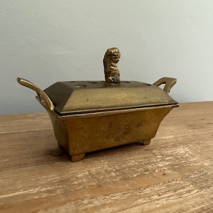 Vintage brass footed incense burner with foo dog on cover
