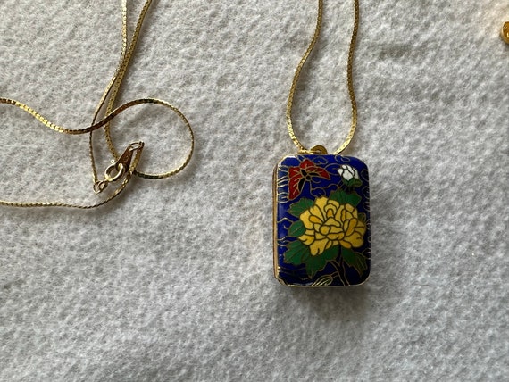 Cloisonne pill case locket and earrings - image 4