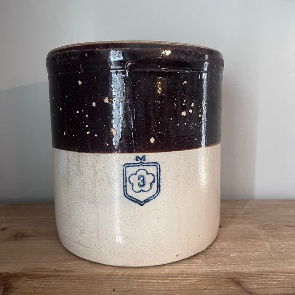 Vintage Nelson McCoy 3 gallon crock