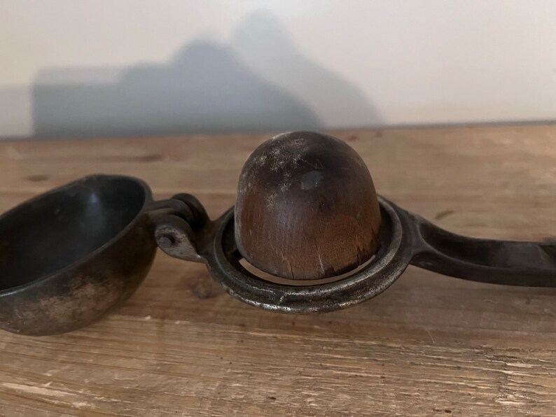 Antique Cast Iron Hand Held Pearl Lemon Juicer Etsy