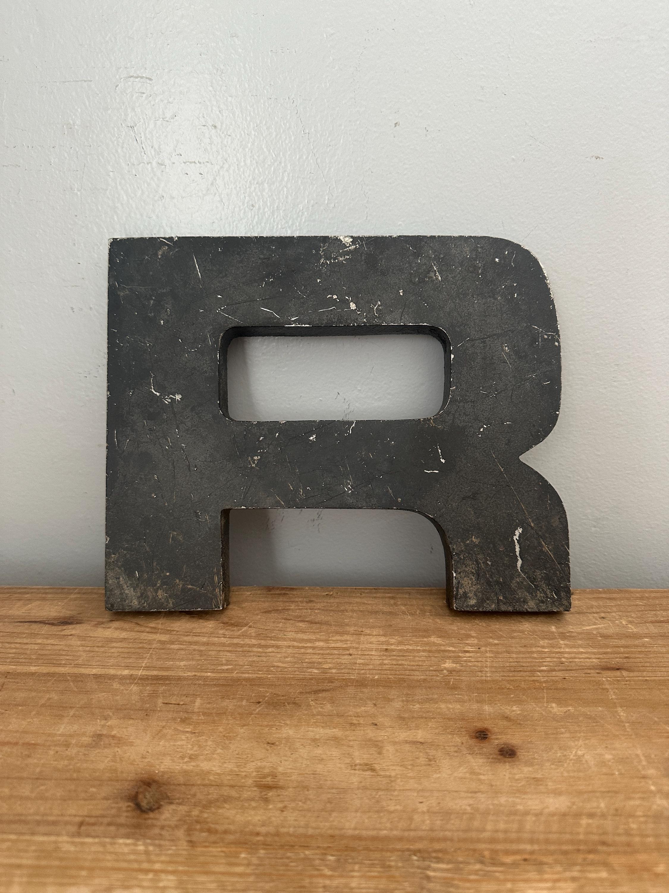 Letter R Vintage Sign - Etsy